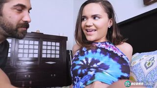 Naudi Nala vadul leszopja és lovagolja a bazinagy kukacot