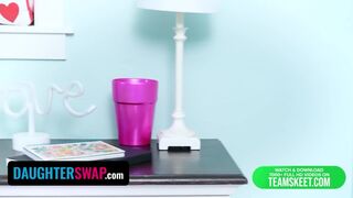 Nevelő lányok forró cidázása apa káróján