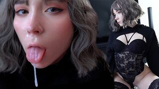 Aranyos tinédzser mélyen leszopja osztálytársa nagy faszát, baszódnak különböző pózokban és arcra élvez