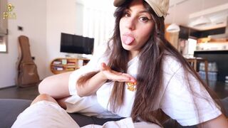 Just pam: egy forró fiatal amatőr pov hancúrozása