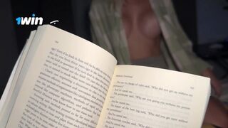 Nevelő hugom csábított el olvasás közben – ízletes közeli dörzsölés a bazinagy popsikás tinitől